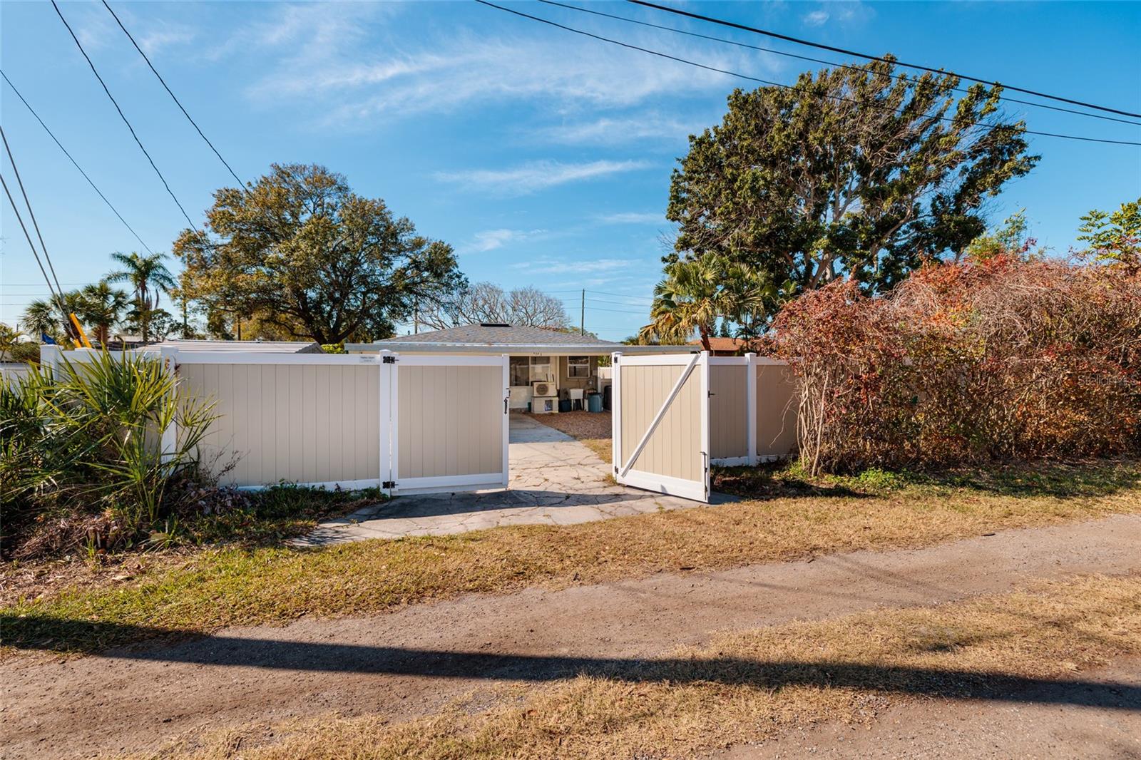 Image 41 of 52 For 7201 Grevilla Avenue S