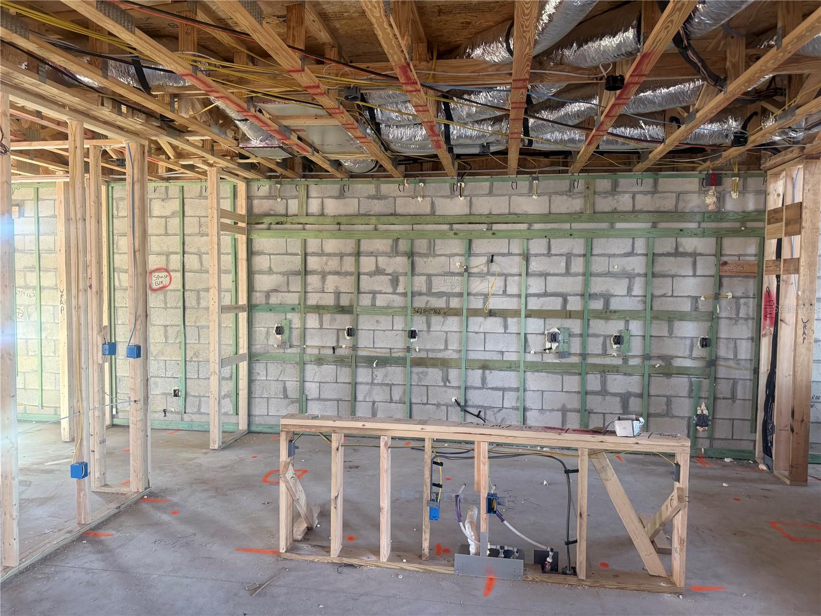 Listing photo id 8 for 5910 Fresh Flora Drive