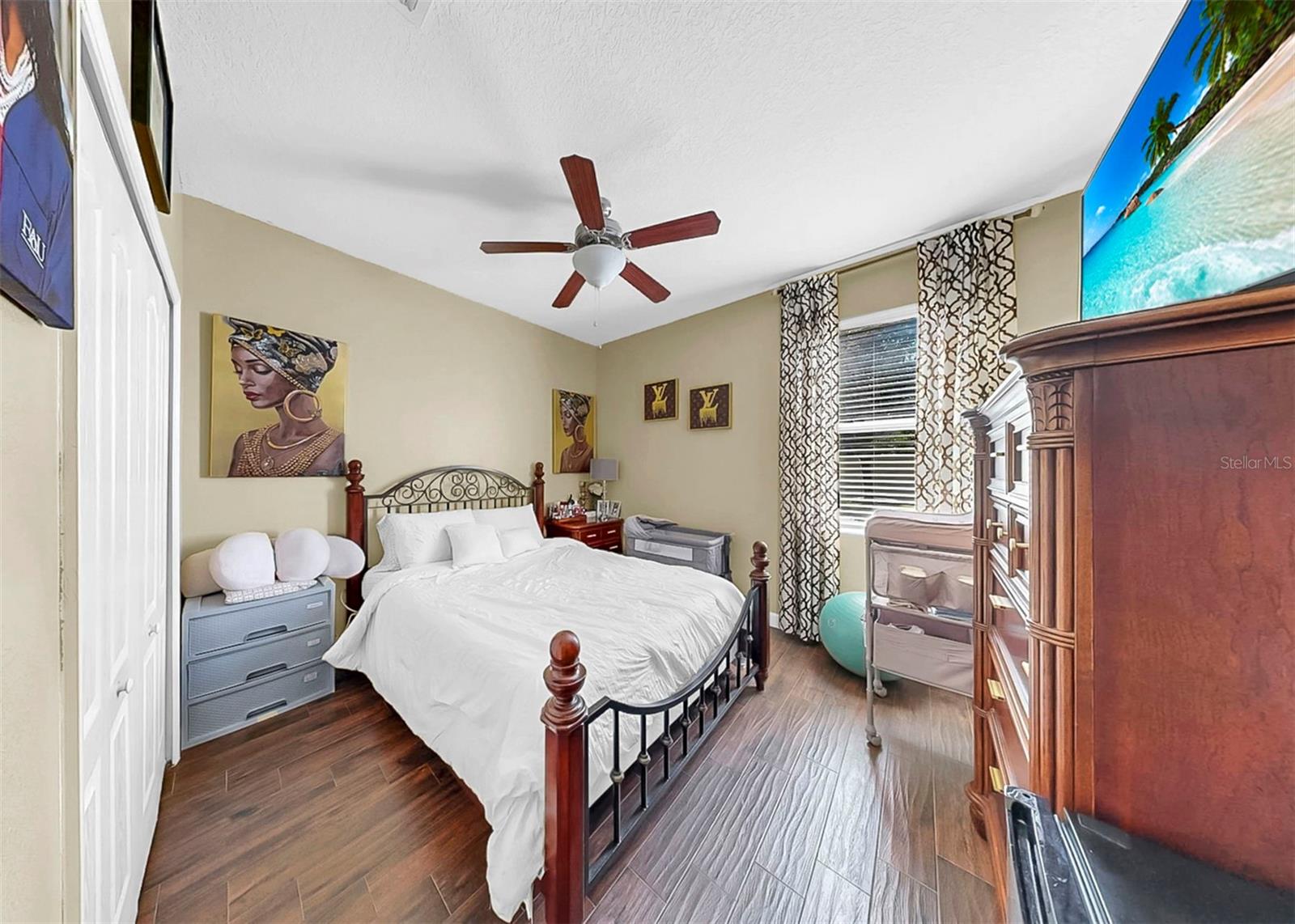 Image 29 of 57 For 10226 Summer Azure Drive