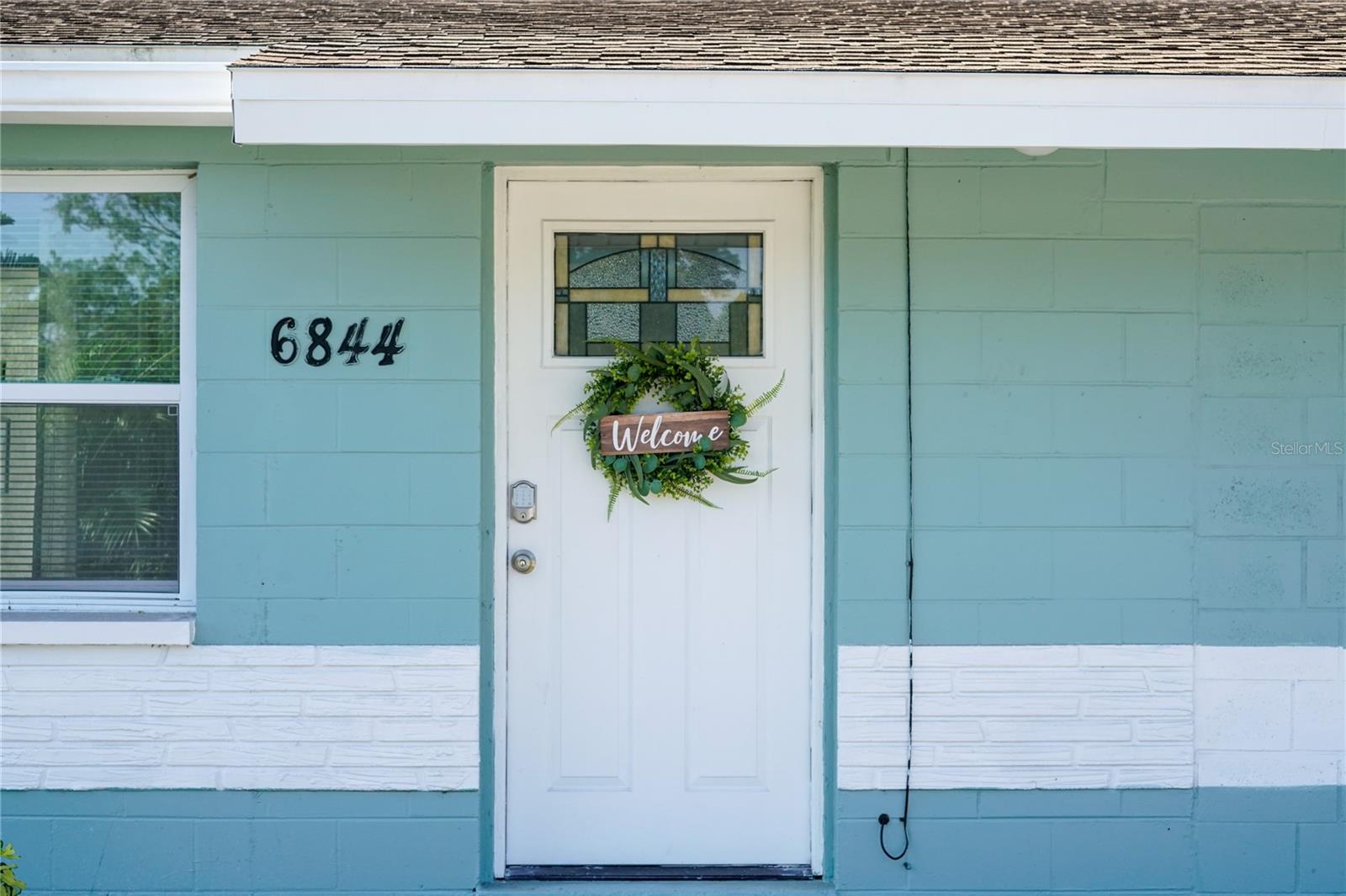 Image 4 of 25 For 6844 82nd Avenue N