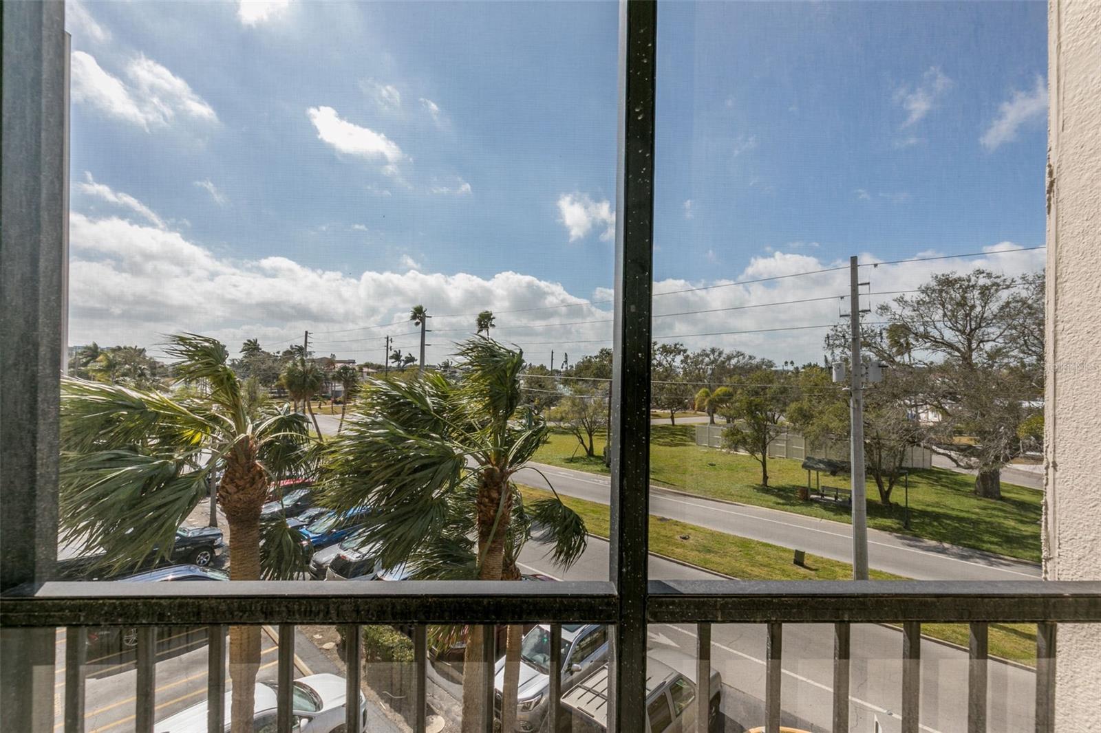 Image 16 of 37 For 10355 Paradise Boulevard 213