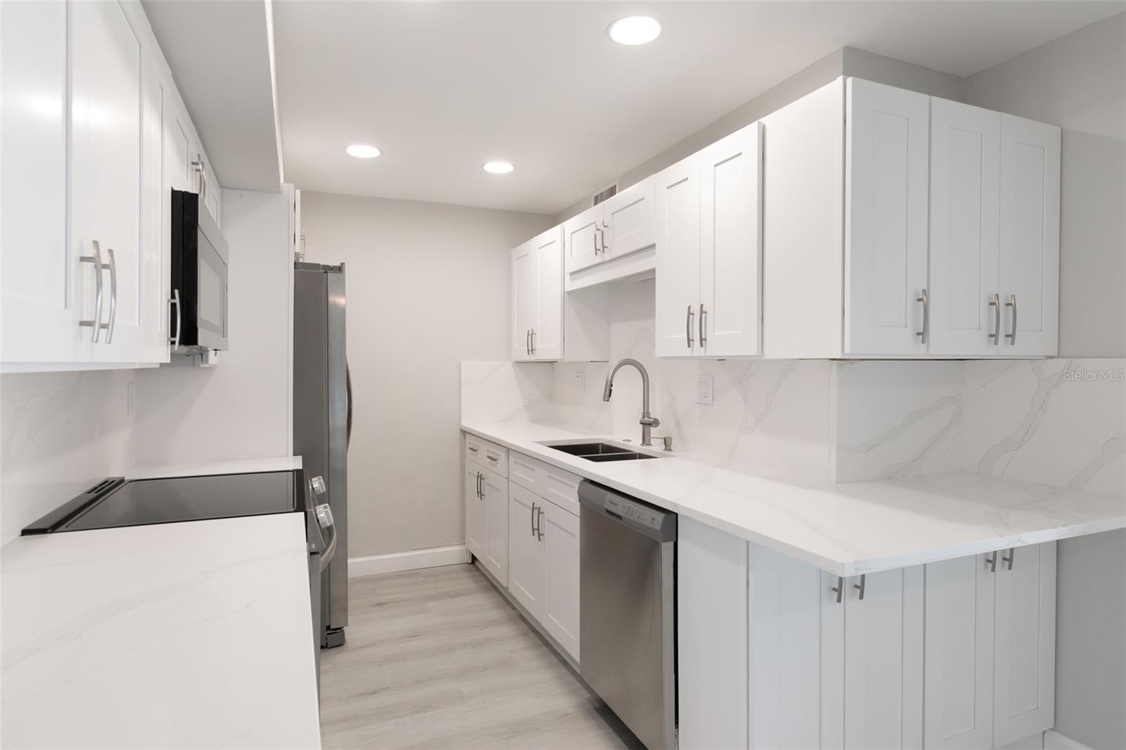 Image 23 of 37 For 10355 Paradise Boulevard 213