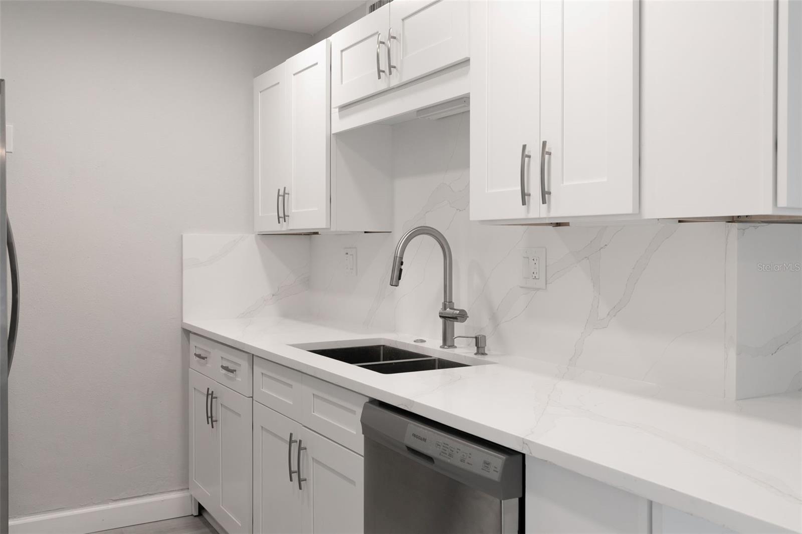 Image 24 of 37 For 10355 Paradise Boulevard 213