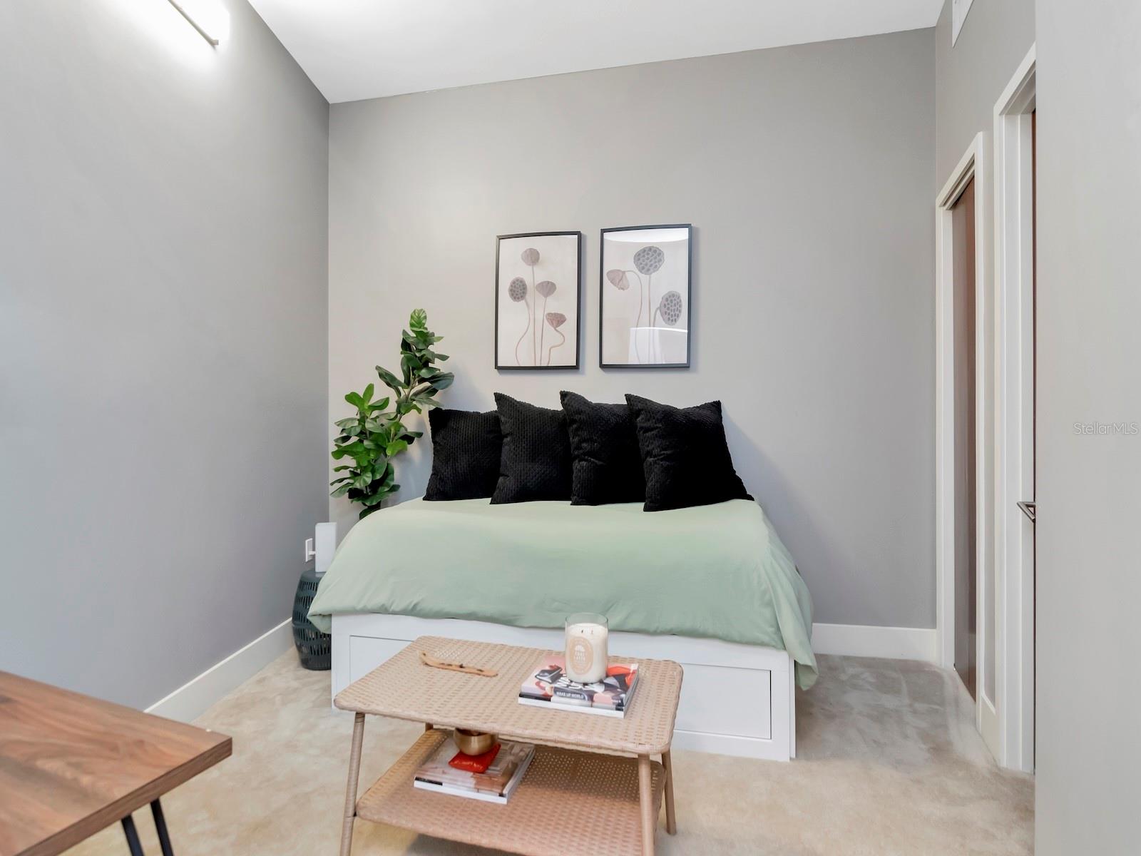 Listing photo id 17 for 111 12th Street 1820