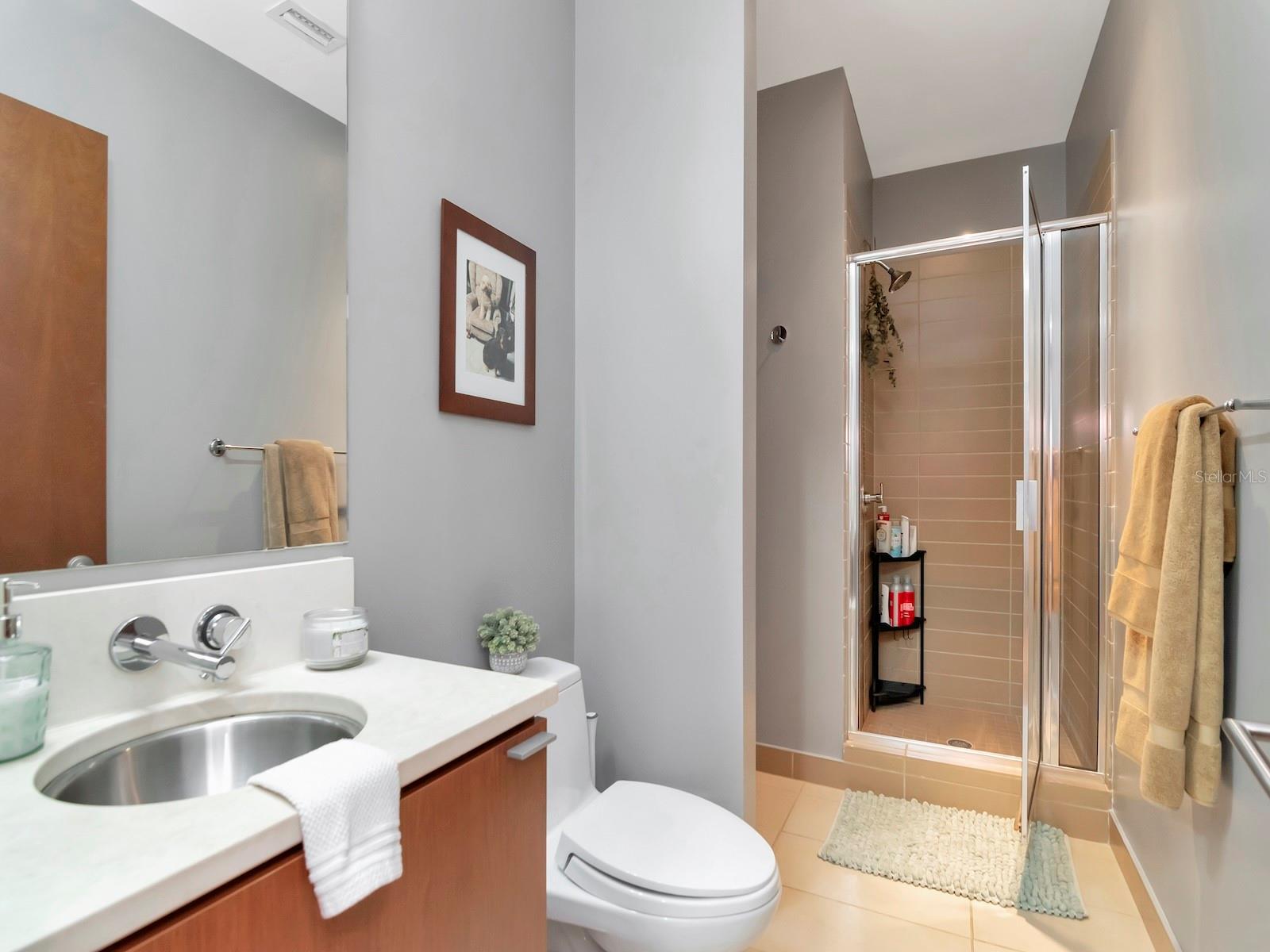 Listing photo id 19 for 111 12th Street 1820