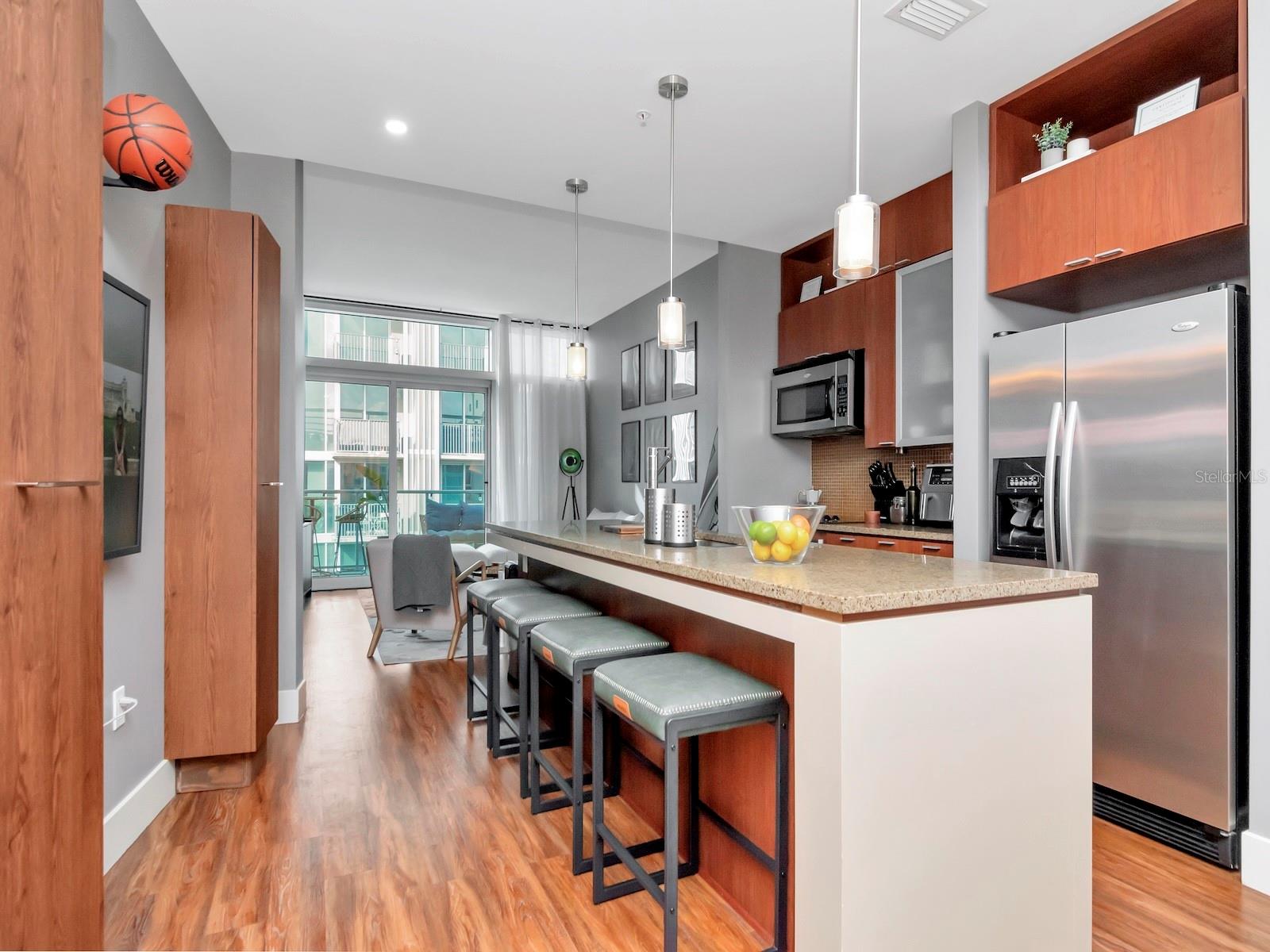 Listing photo id 3 for 111 12th Street 1820