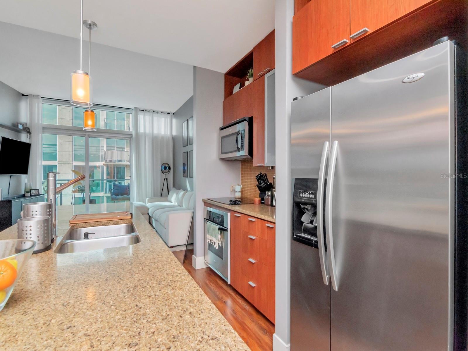 Listing photo id 5 for 111 12th Street 1820