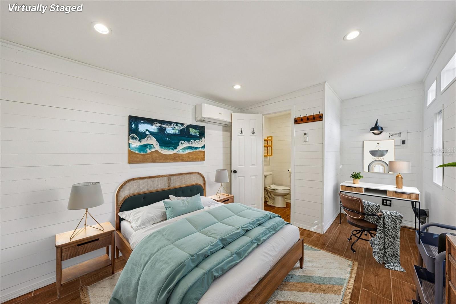 Image 22 of 33 For 3927 10th Avenue N