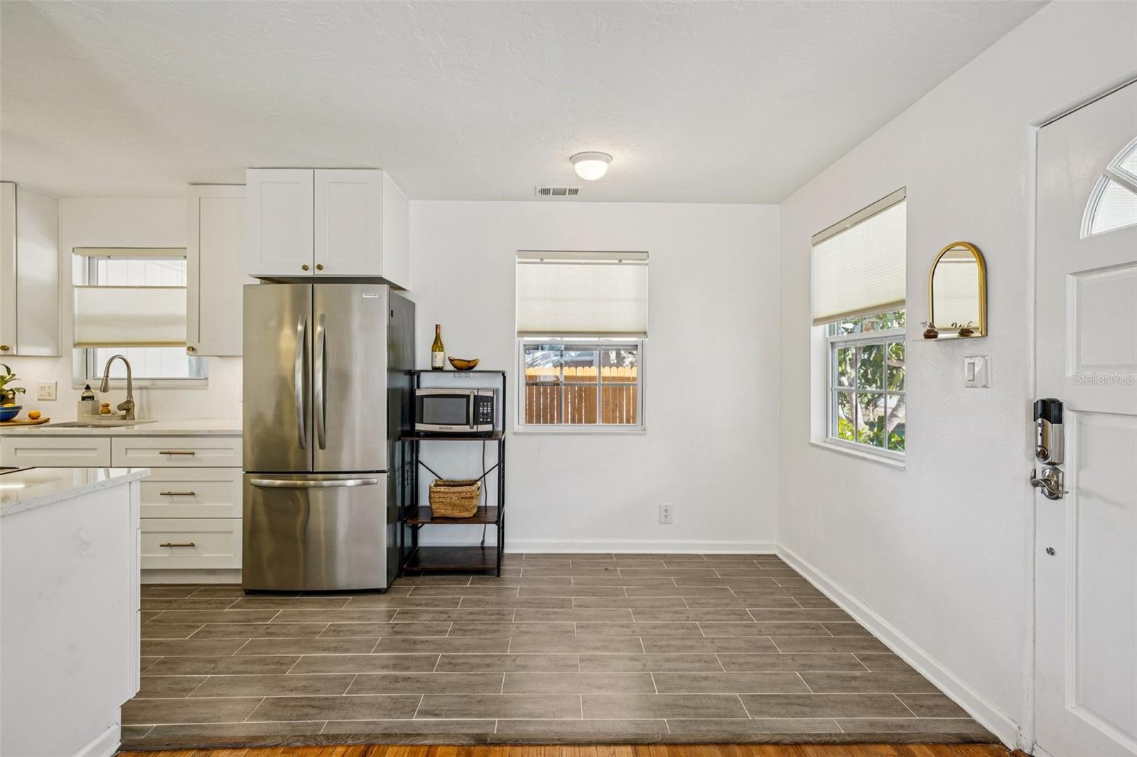 Image 8 of 33 For 3927 10th Avenue N