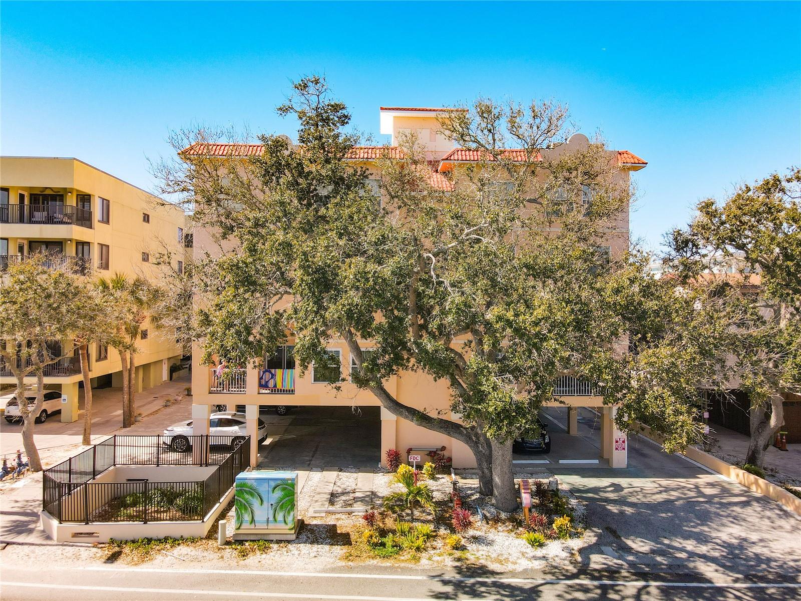 Image 2 of 35 For 78 Gulf Boulevard 5