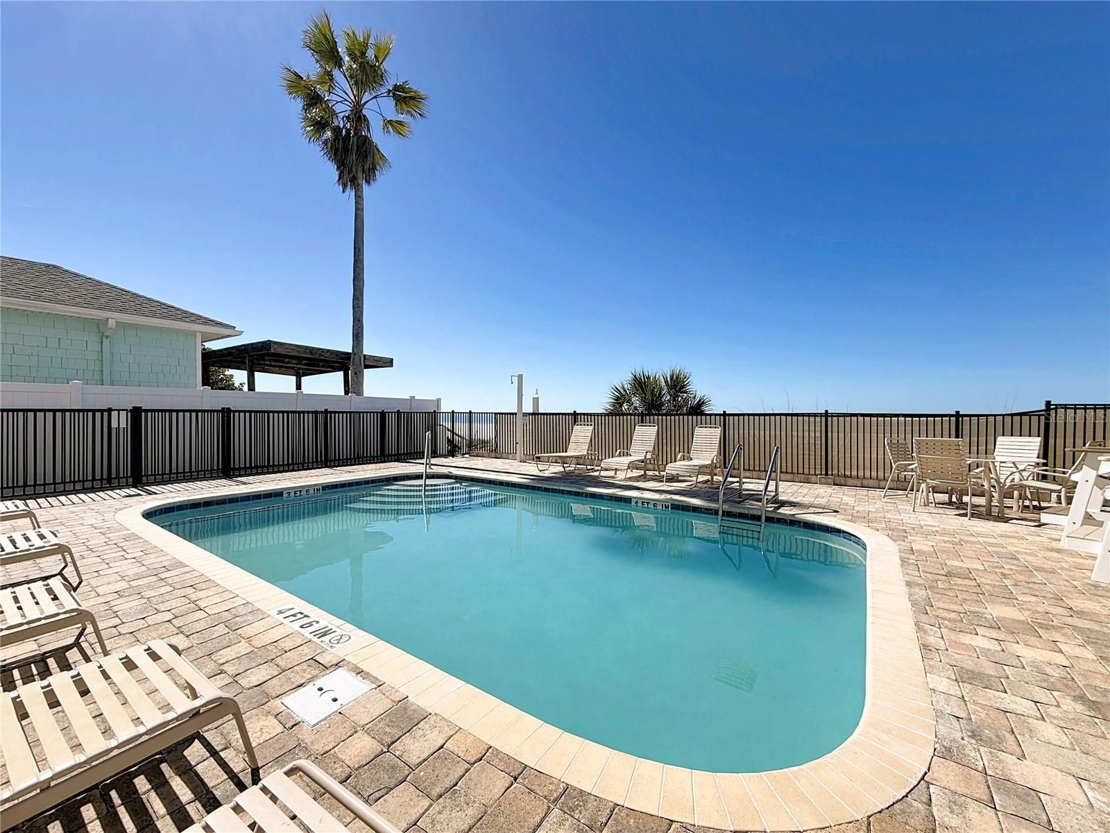 Image 29 of 35 For 78 Gulf Boulevard 5