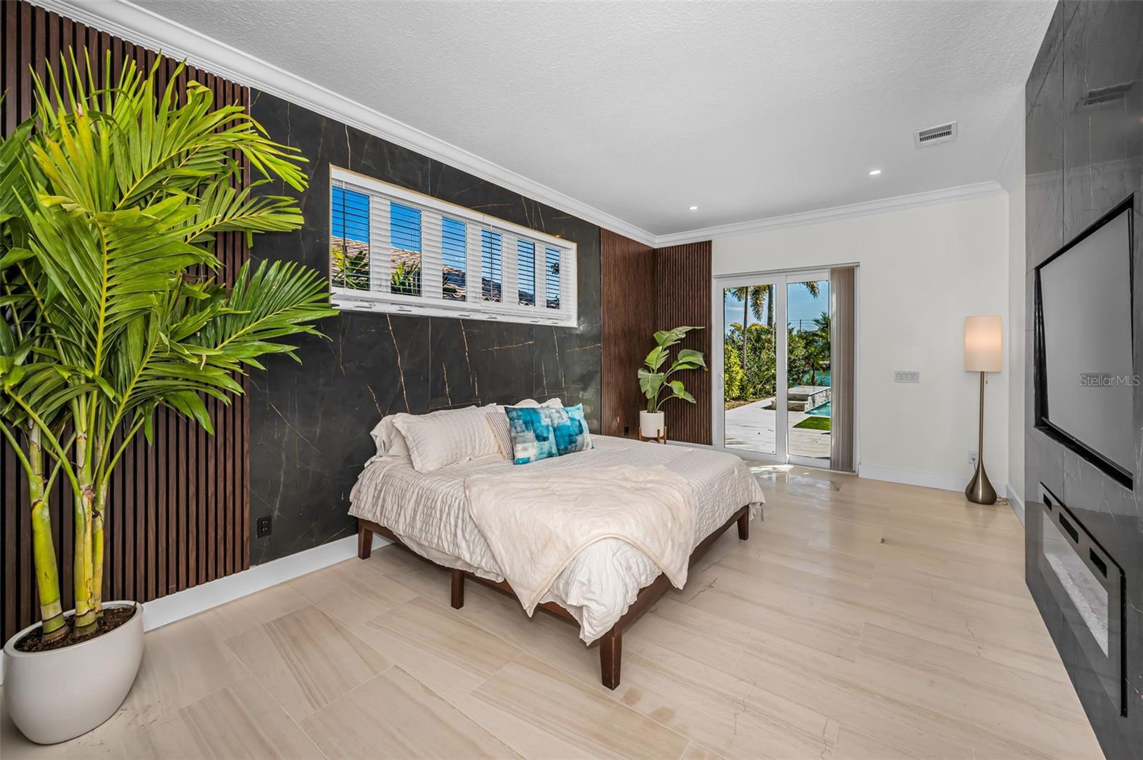 Image 20 of 52 For 755 116th Avenue