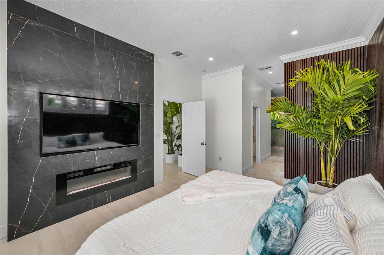 Image 21 of 52 For 755 116th Avenue