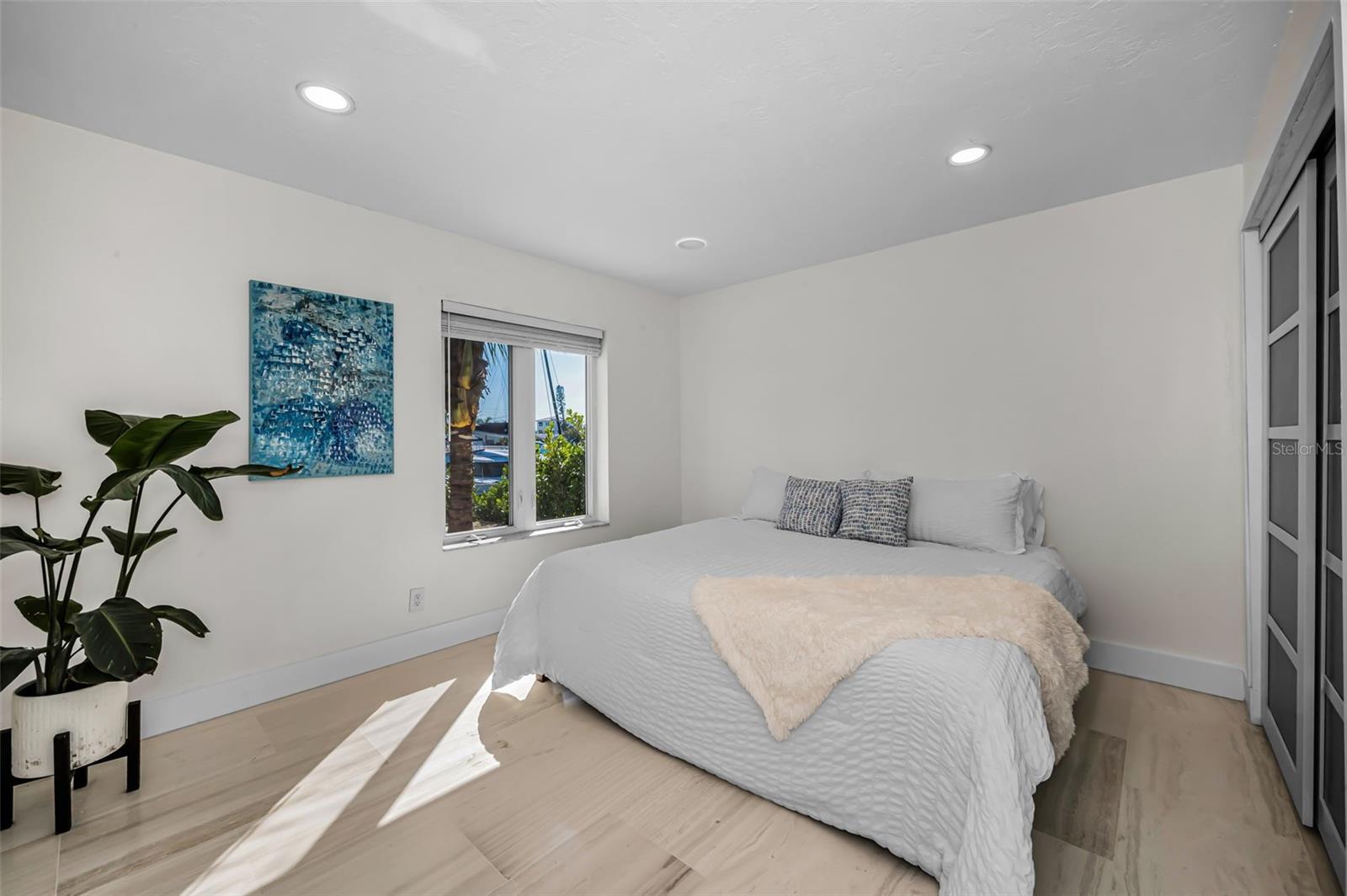 Image 27 of 52 For 755 116th Avenue