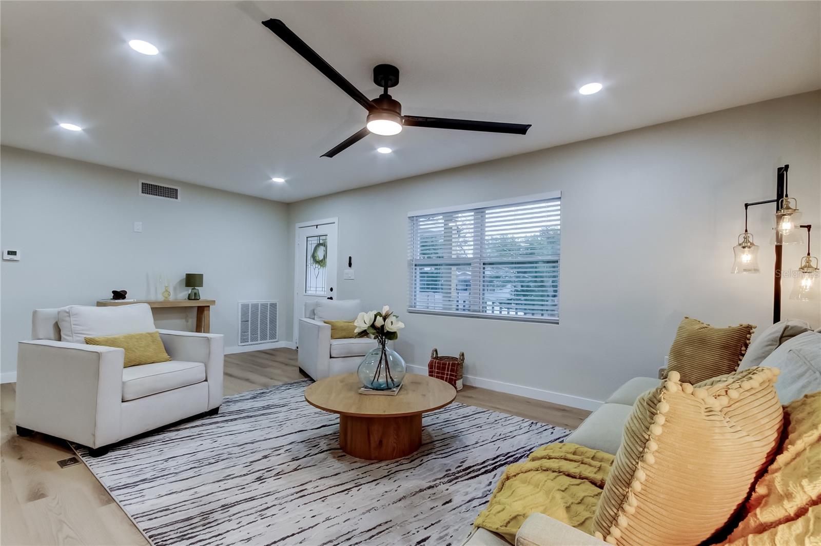 Image 8 of 42 For 2109 Grace Street