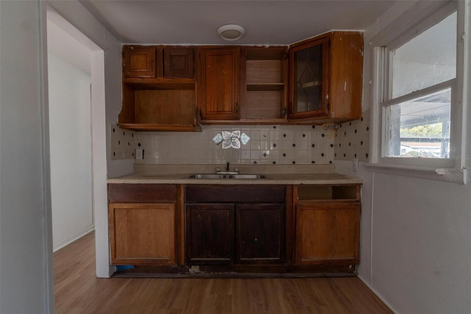 Image 12 of 39 For 3329 Lynn Drive