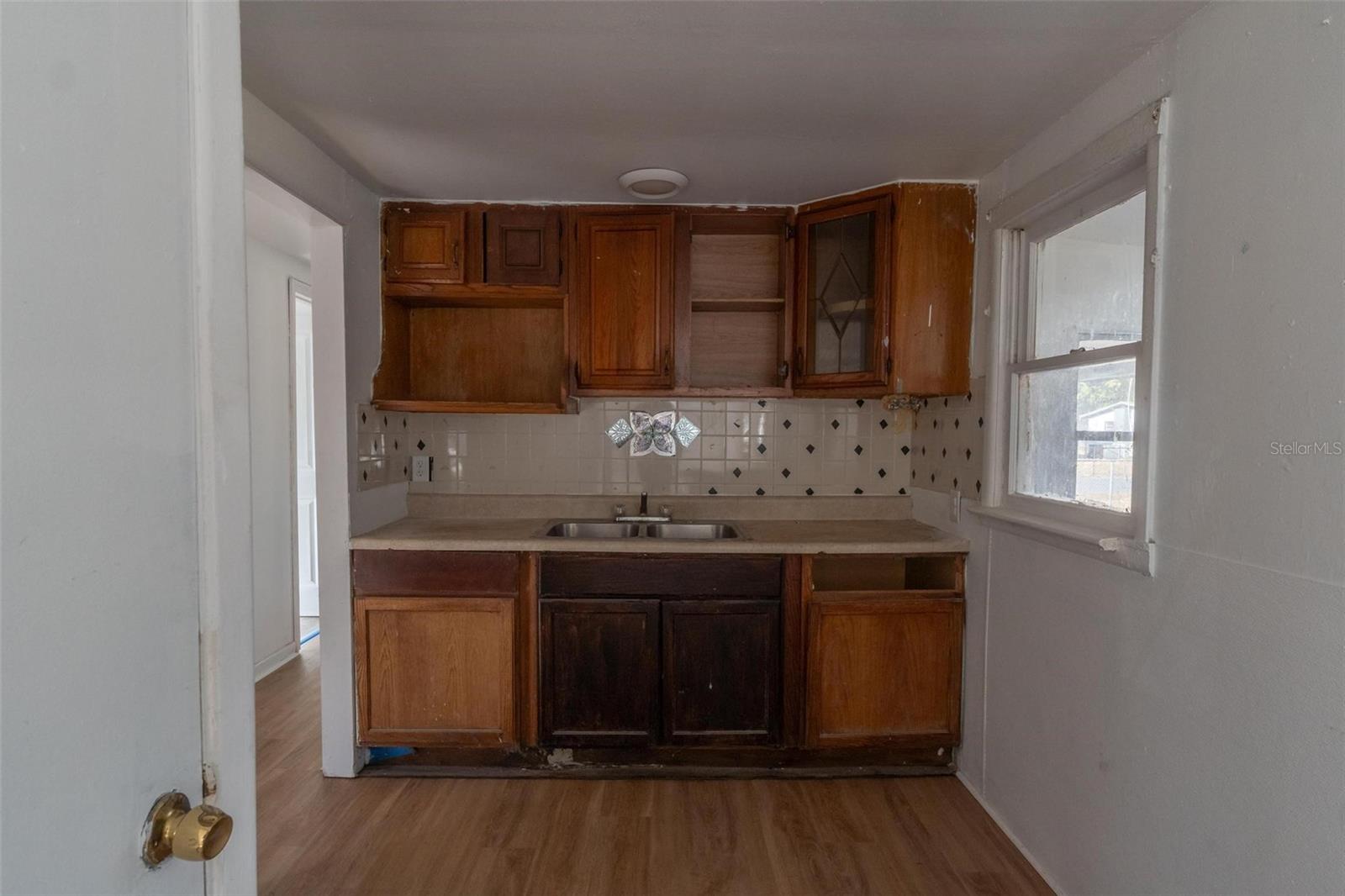 Image 14 of 39 For 3329 Lynn Drive