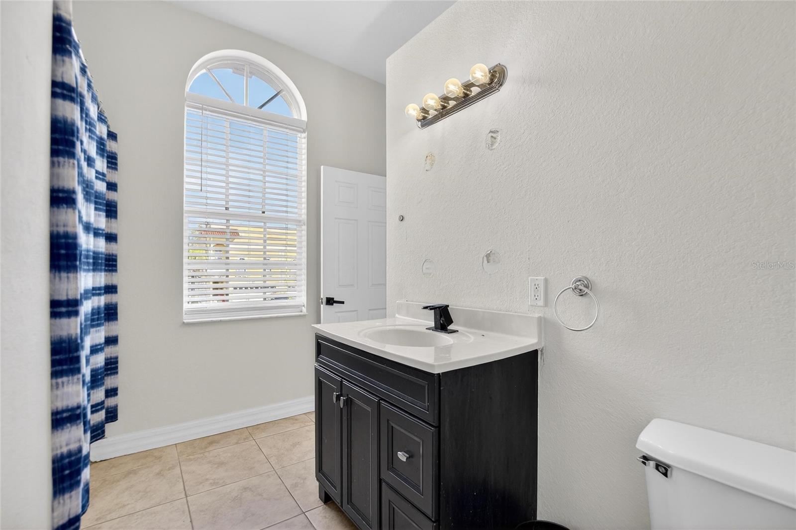 Image 13 of 29 For 520 Villa Treviso Court