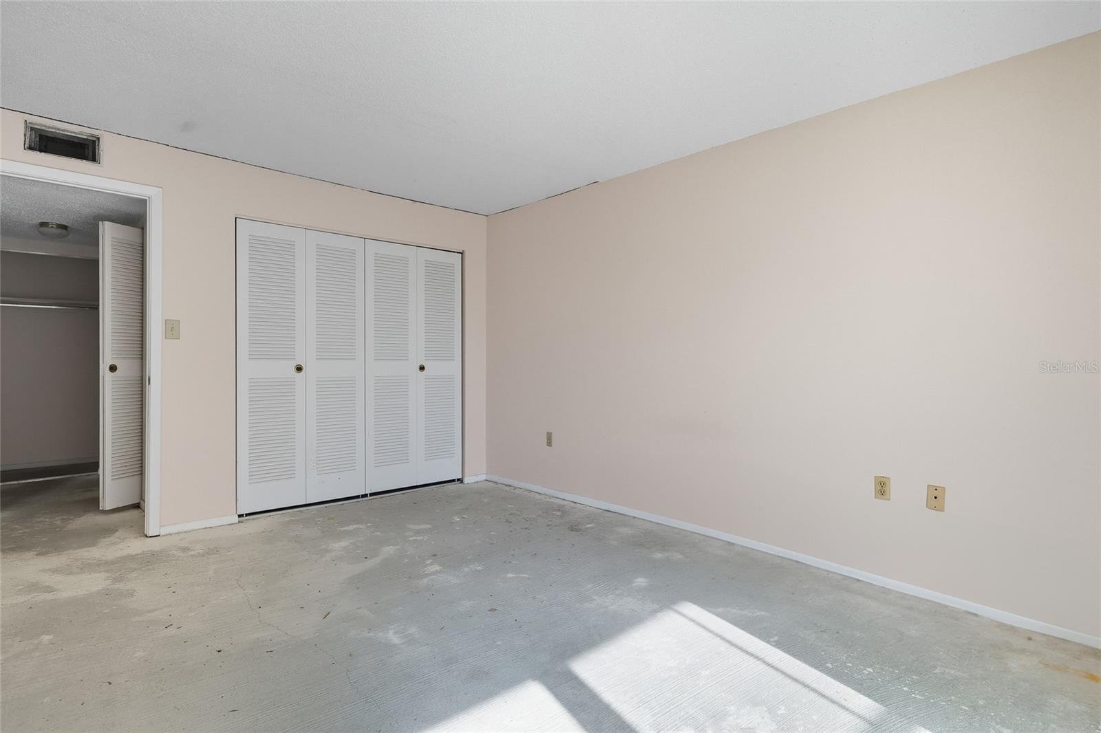 Image 8 of 23 For 4705 5th Street W 302