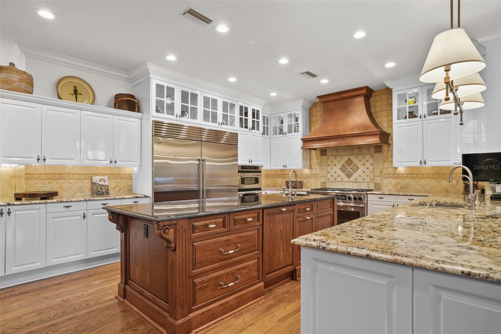 Image 16 of 80 For 16203 Villarreal De Avila