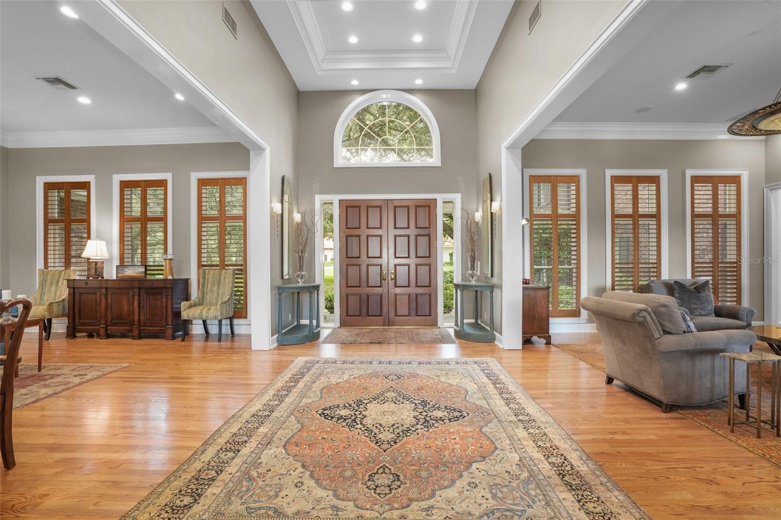 Image 18 of 80 For 16203 Villarreal De Avila