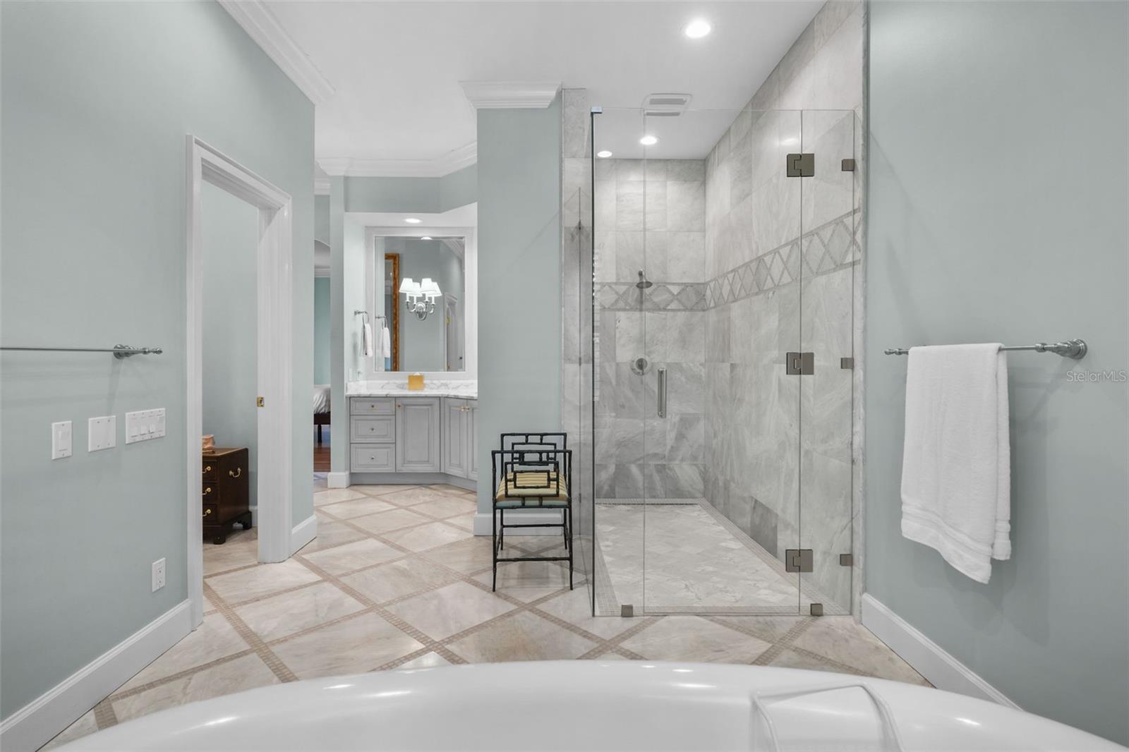 Image 28 of 80 For 16203 Villarreal De Avila