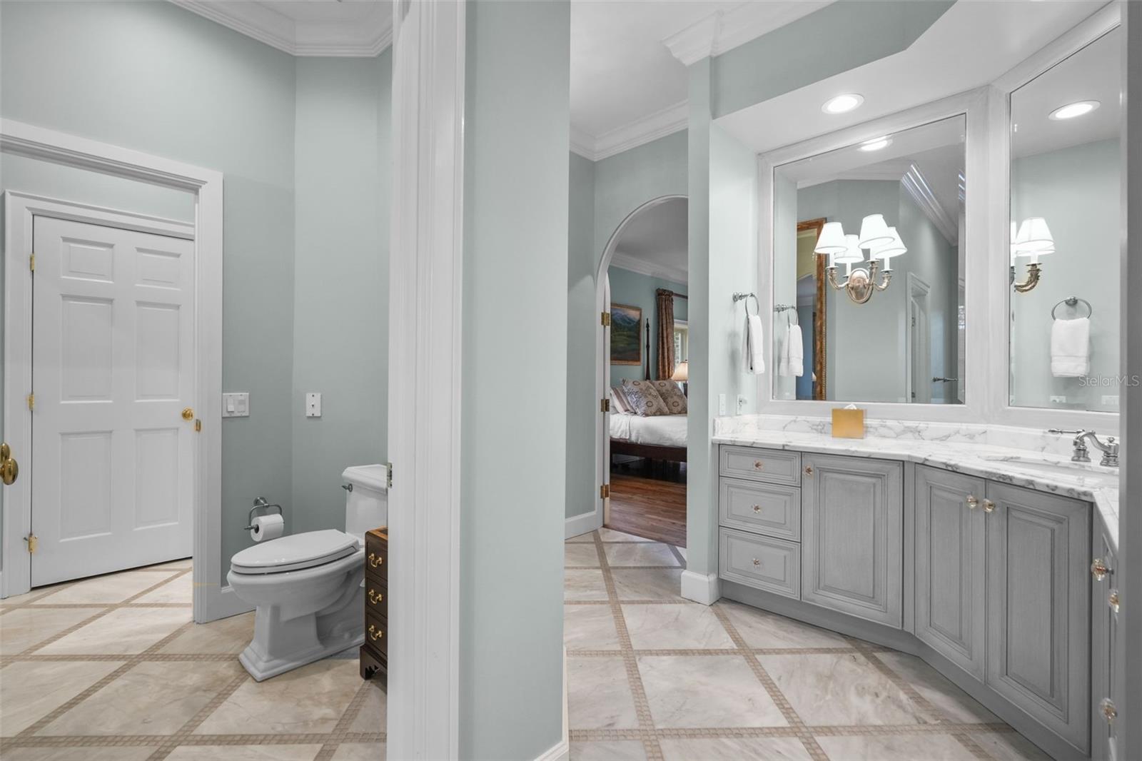 Image 32 of 80 For 16203 Villarreal De Avila