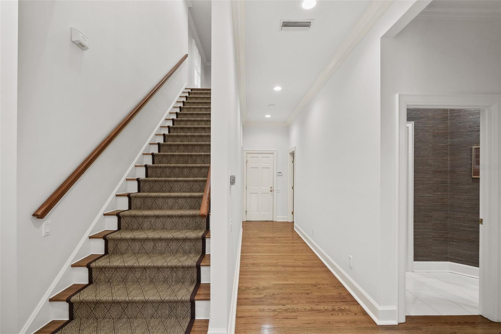 Image 39 of 80 For 16203 Villarreal De Avila