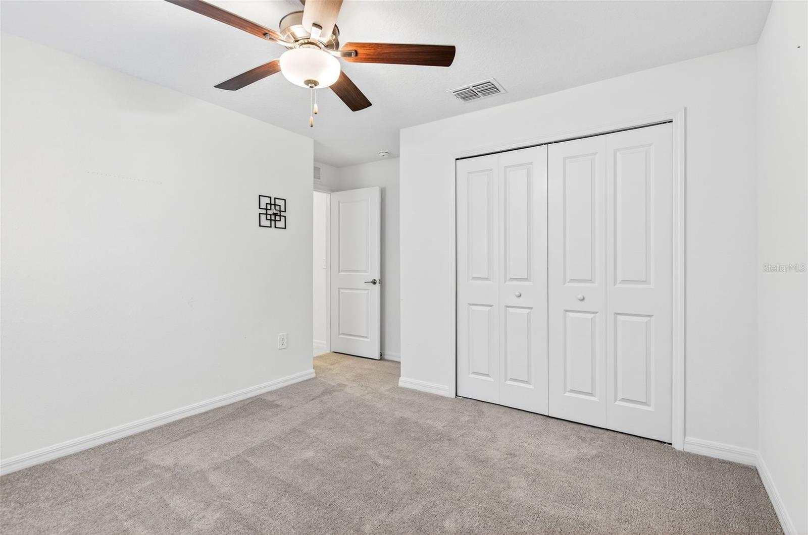 Image 10 of 51 For 15217 Zircon Red Drive