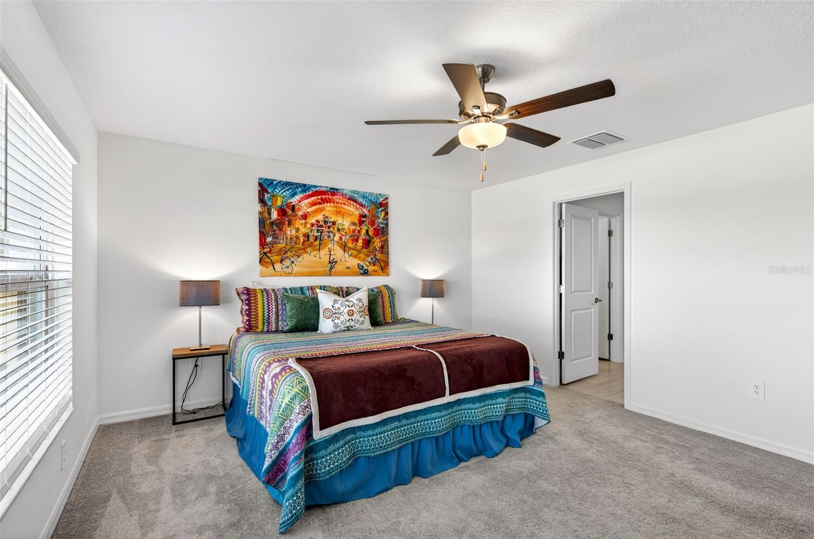 Image 6 of 51 For 15217 Zircon Red Drive