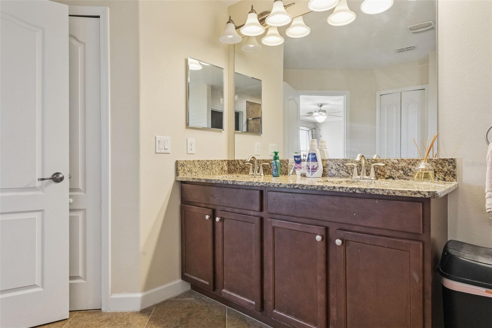 Image 32 of 53 For 11508 Mansfield Point Drive