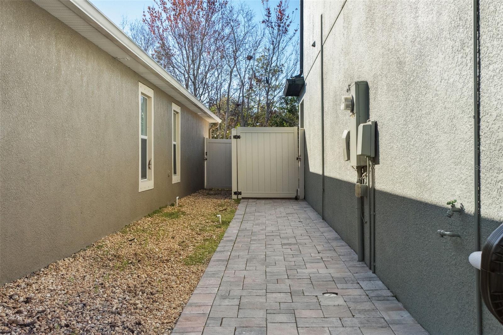 Image 44 of 53 For 11508 Mansfield Point Drive