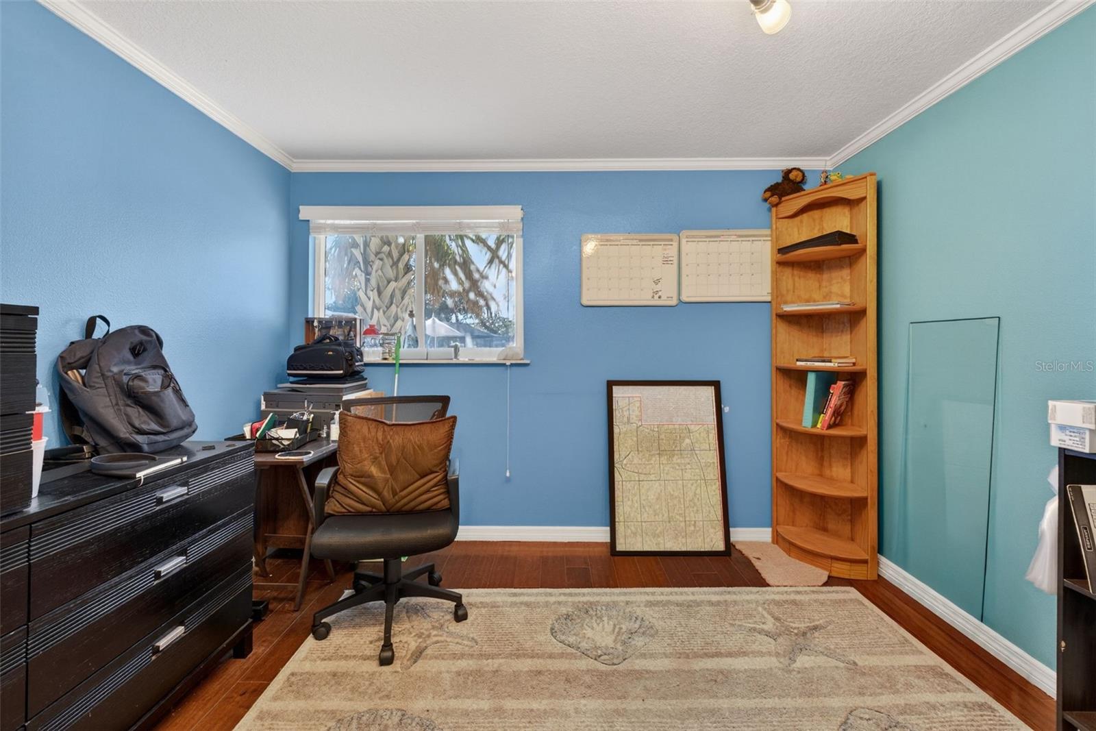 Listing photo id 19 for 6724 Amundson Street