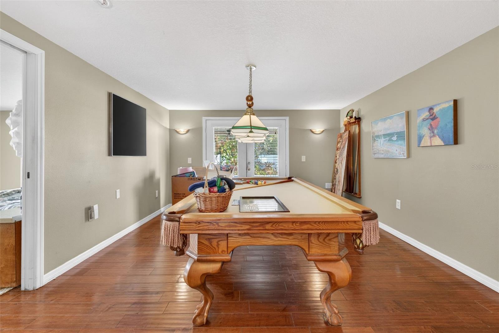 Listing photo id 27 for 6724 Amundson Street