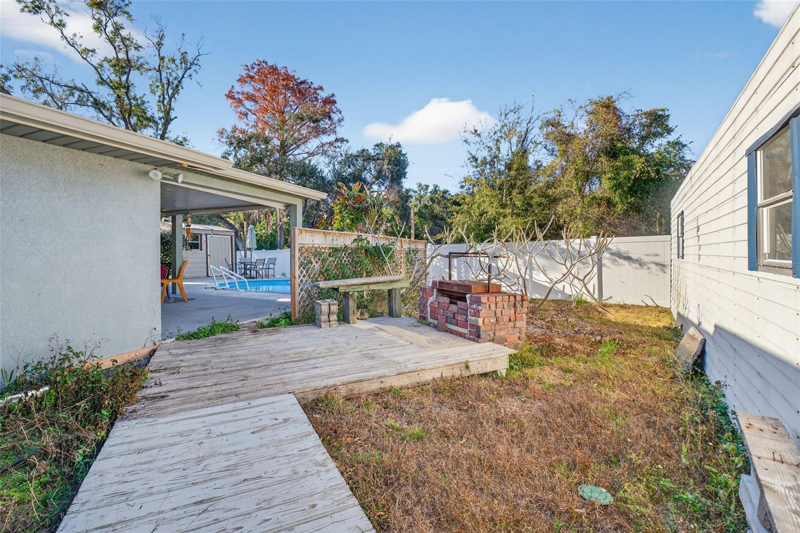 Listing photo id 58 for 6724 Amundson Street