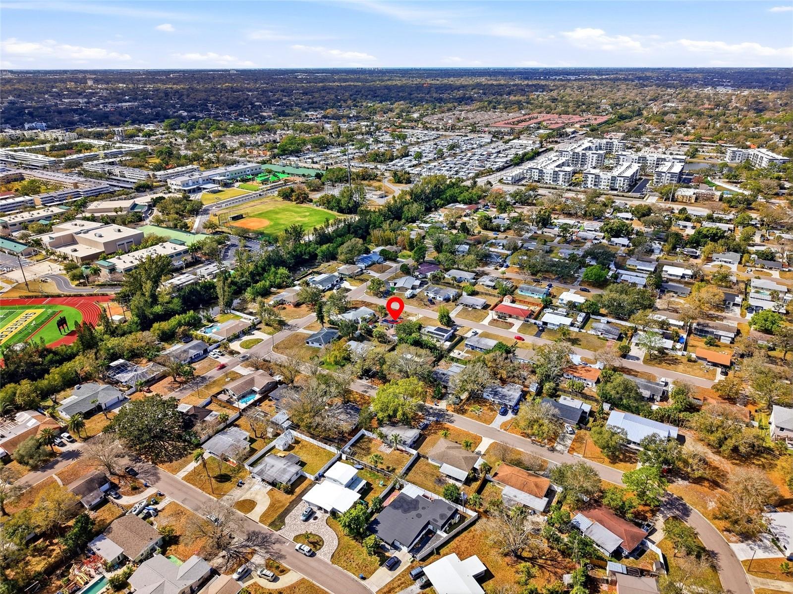 Image 37 of 40 For 5517 Pershing Street Ne