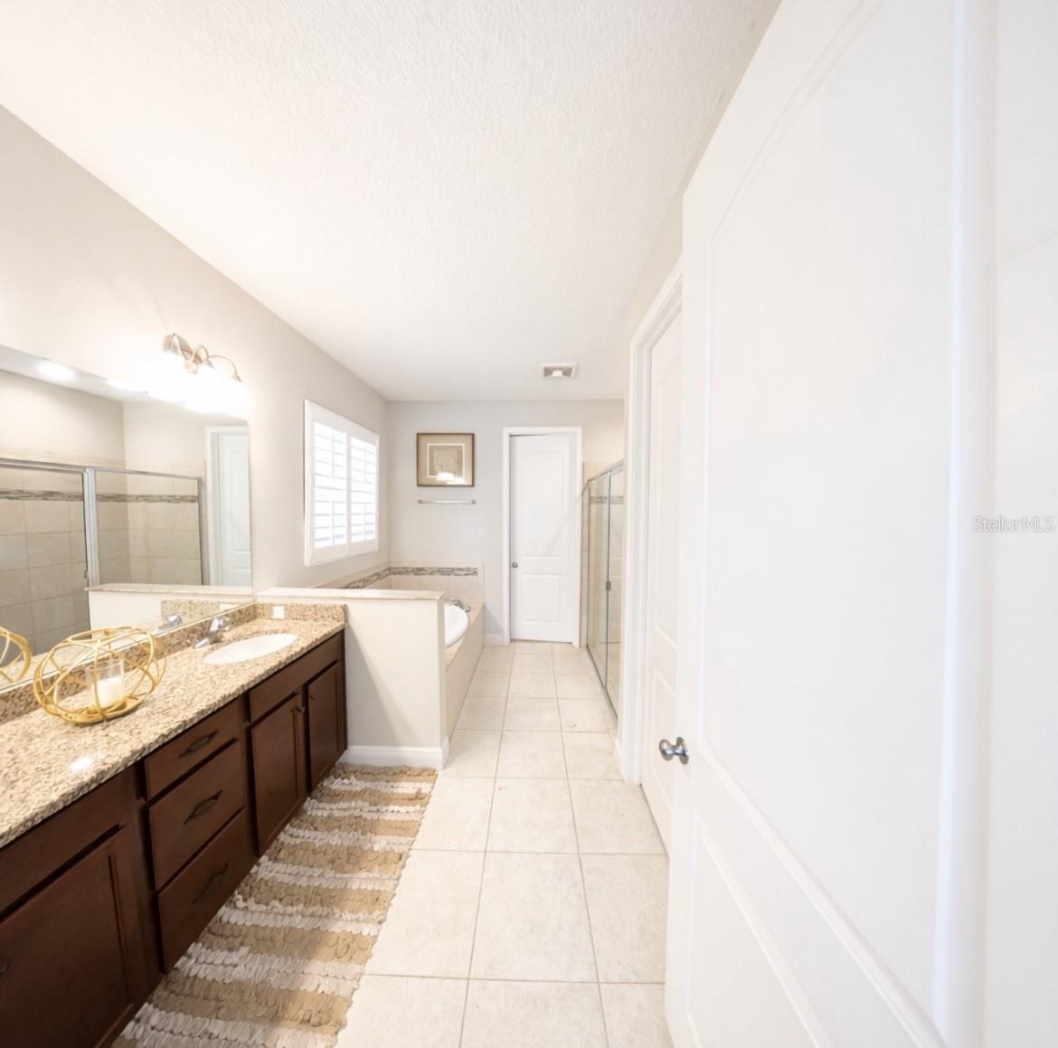 Image 11 of 29 For 1216 Old Windsor Way