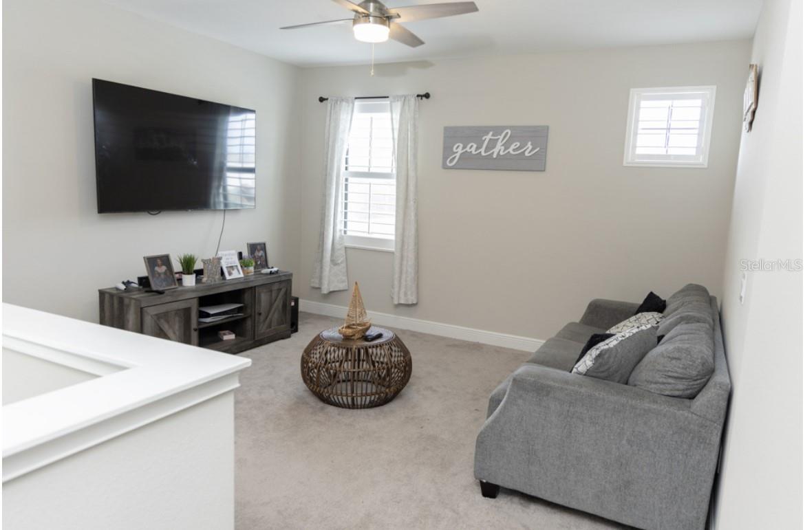 Image 17 of 29 For 1216 Old Windsor Way