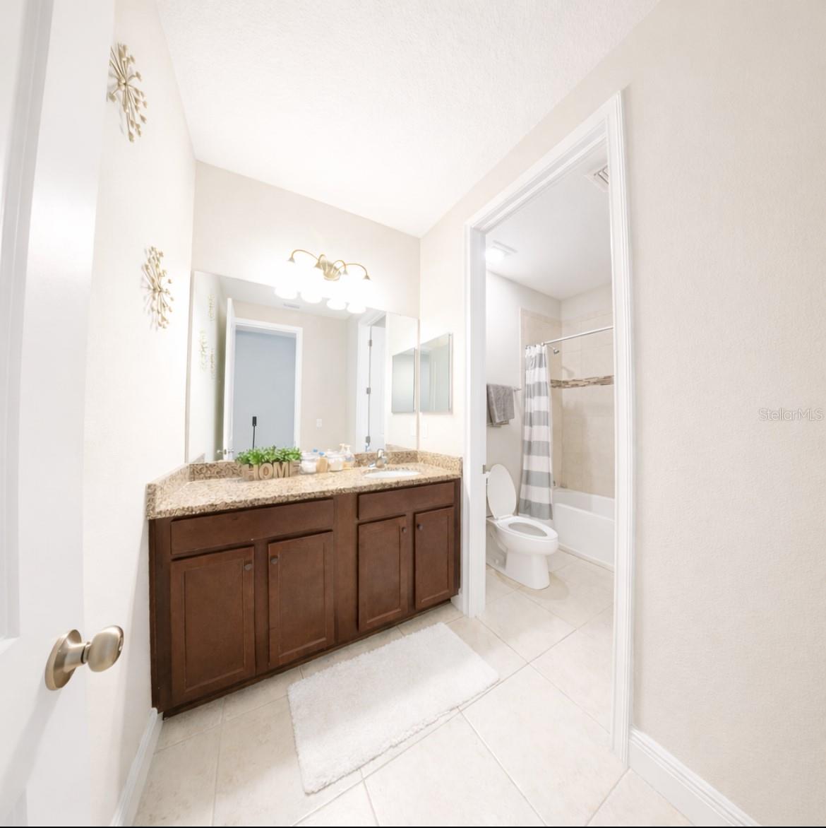 Image 21 of 29 For 1216 Old Windsor Way