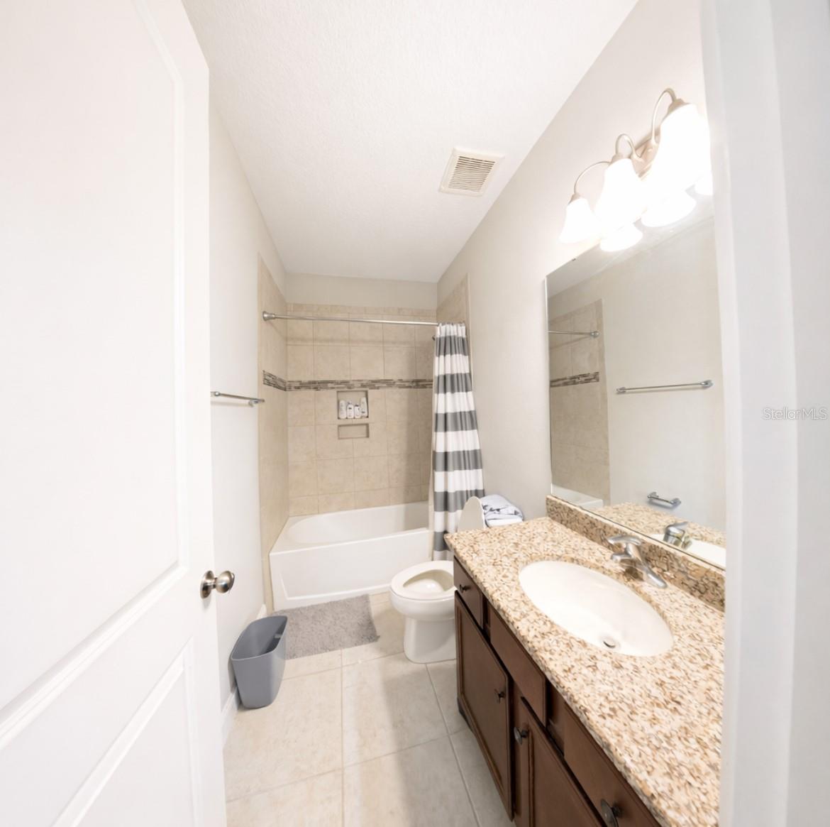 Image 24 of 29 For 1216 Old Windsor Way