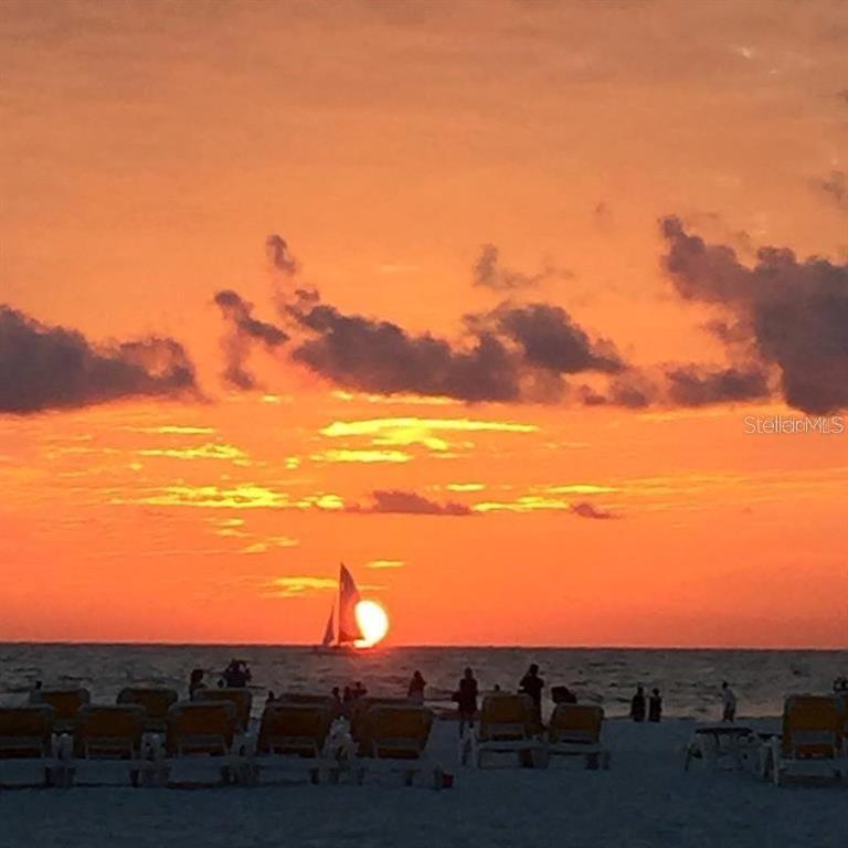 Image 46 of 48 For 1460 Gulf Boulevard 411