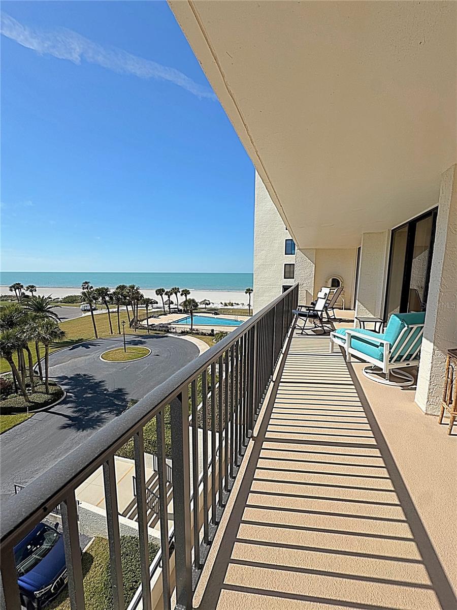 Image 6 of 48 For 1460 Gulf Boulevard 411