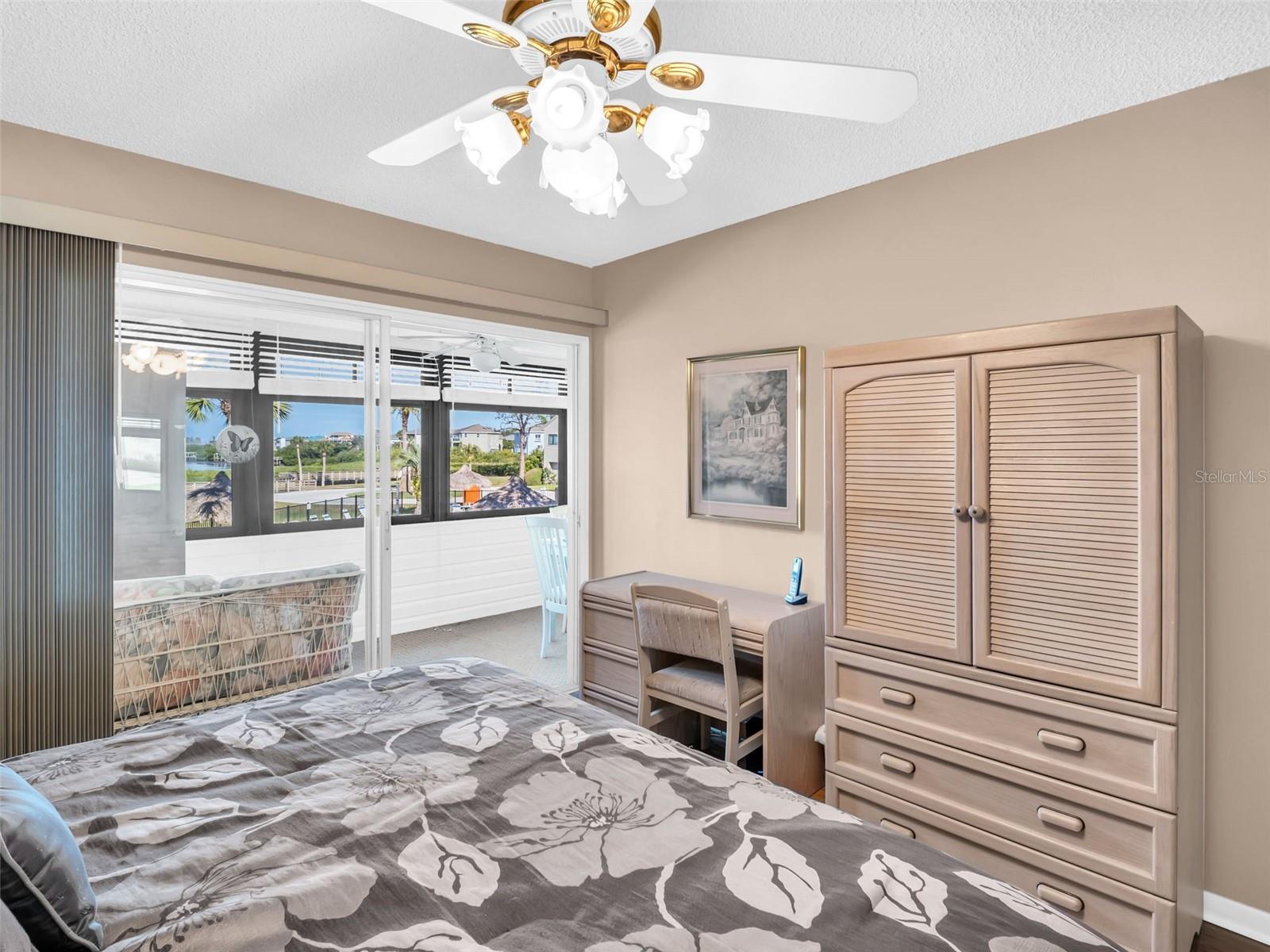 Image 16 of 63 For 656 Windrush Bay Drive 656