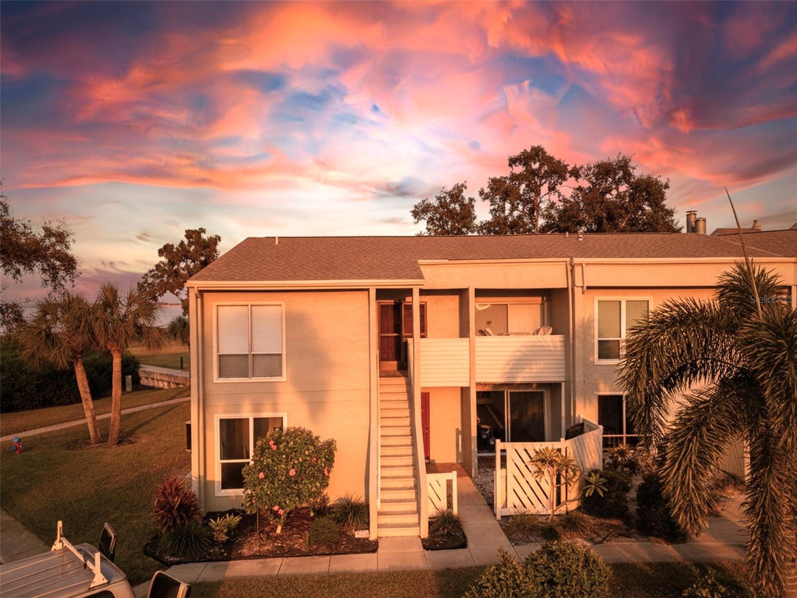 Image 34 of 63 For 656 Windrush Bay Drive 656