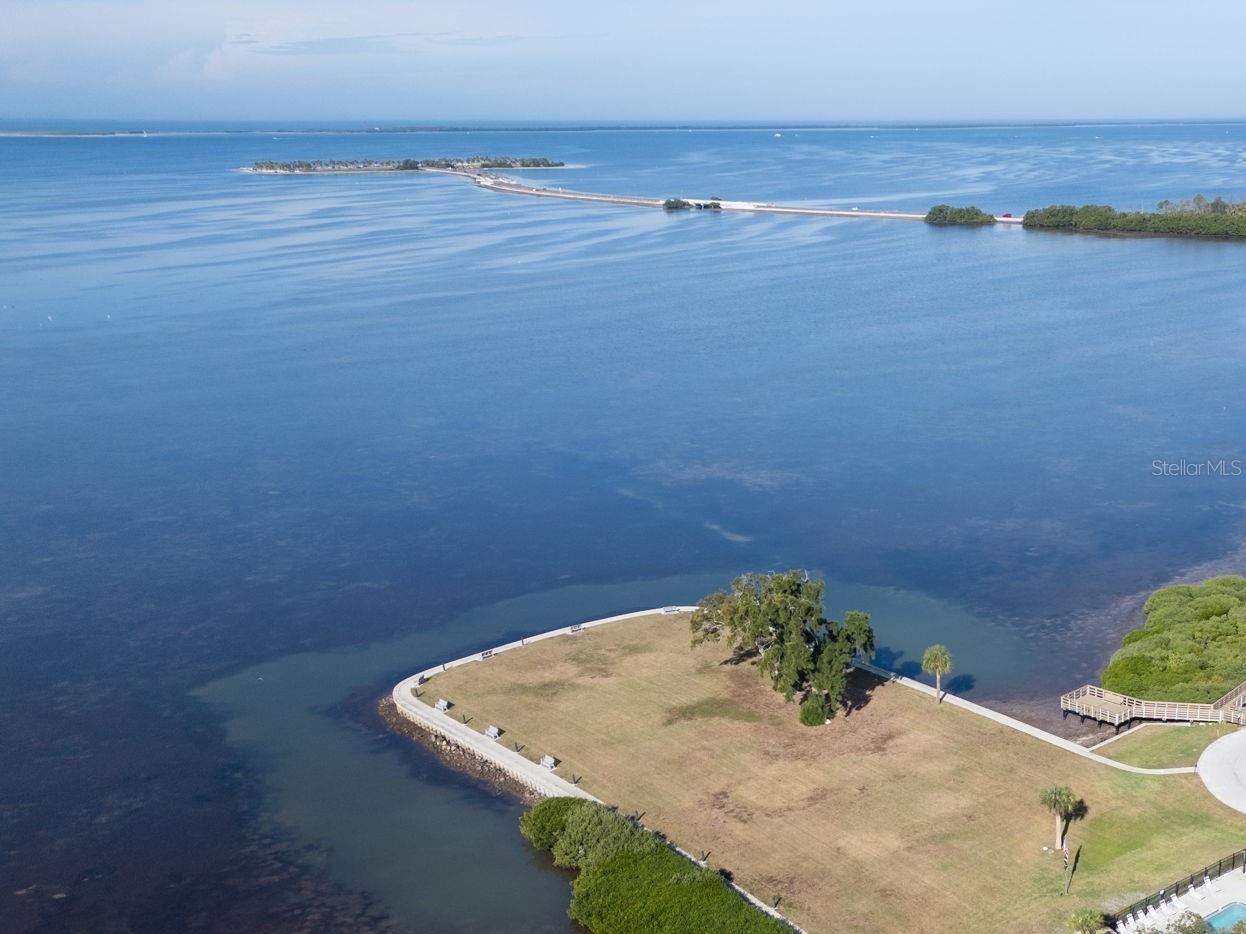 Image 37 of 63 For 656 Windrush Bay Drive 656