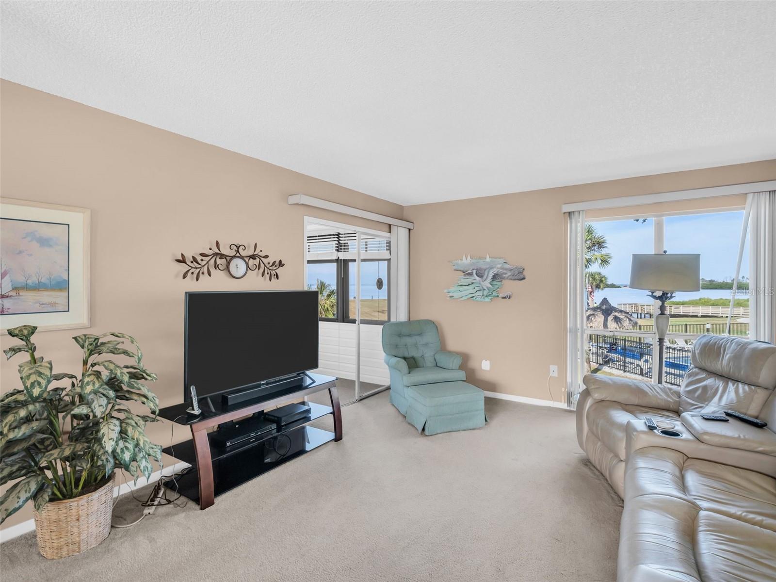 Image 7 of 63 For 656 Windrush Bay Drive 656