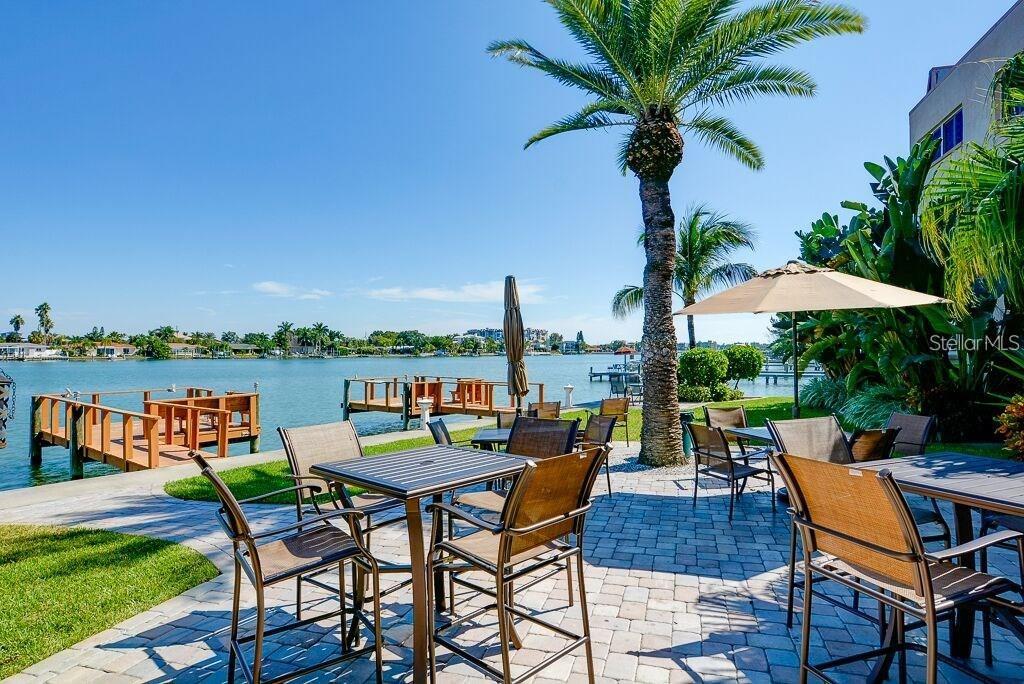 Image 11 of 56 For 10265 Gulf Boulevard A301