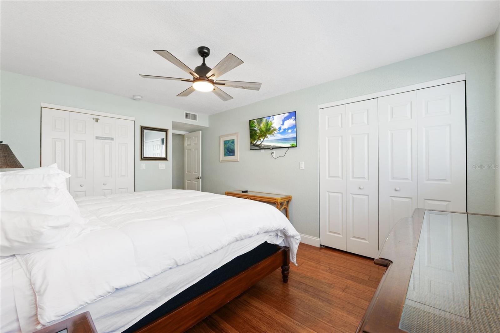 Image 38 of 56 For 10265 Gulf Boulevard A301