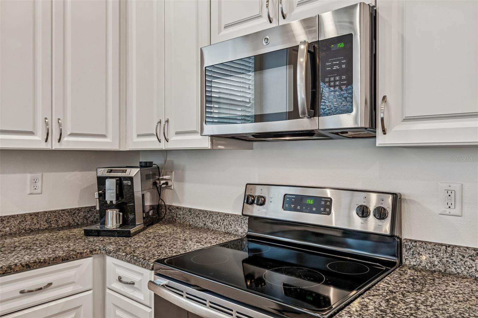 Image 19 of 69 For 638 Jetstar Lane