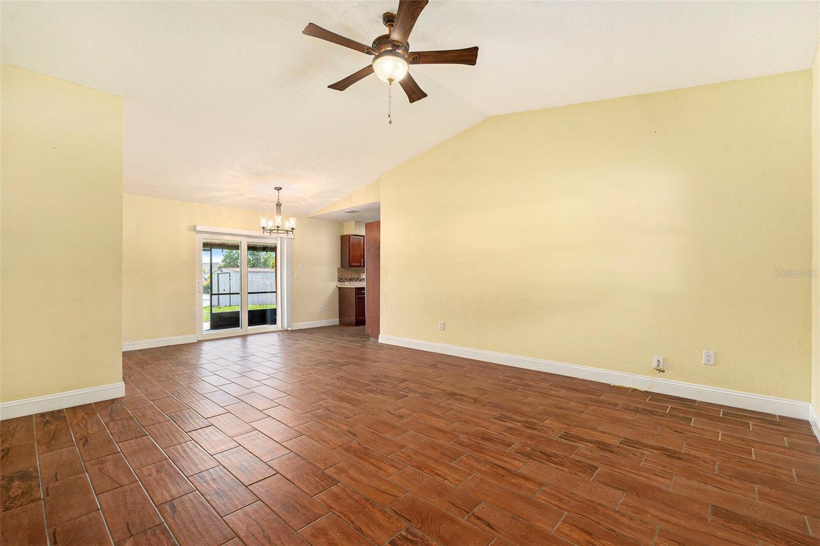 Image 4 of 15 For 5706 Carrollwood Meadows Drive